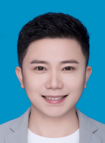 副秘书长：胡星