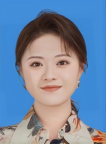 舞蹈美育委员：杨莉菲